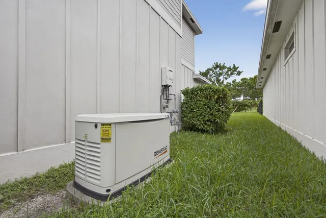 $619,000 | 945 Wandering Willow Way, Loxahatchee, FL 33470