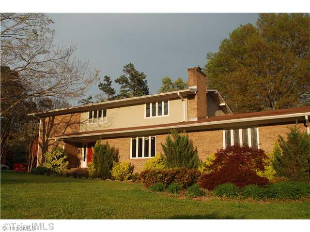 112 Sagewood Road Jamestown, NC 27282 - Photo 1 of 16 Exterior Front.
