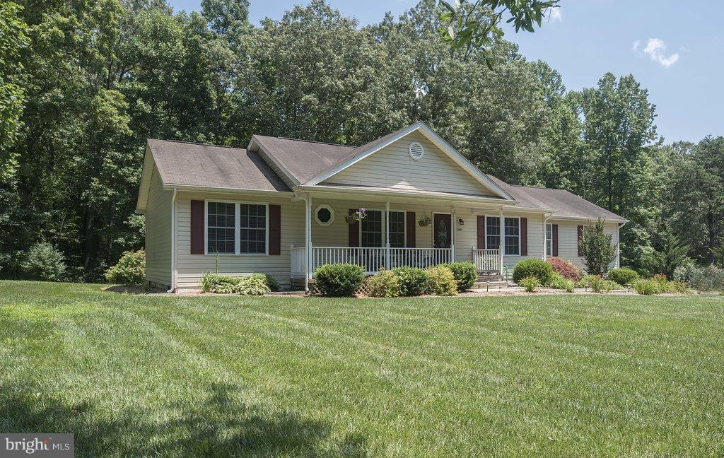 5807 Stanfield Road Spotsylvania, VA 22551 - Photo 2 of 28 Exterior (Front)