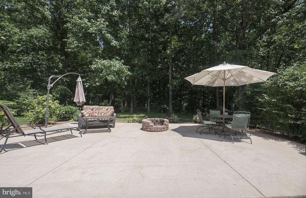 5807 Stanfield Road Spotsylvania, VA 22551 - Photo 23 of 28 Exterior (Rear)