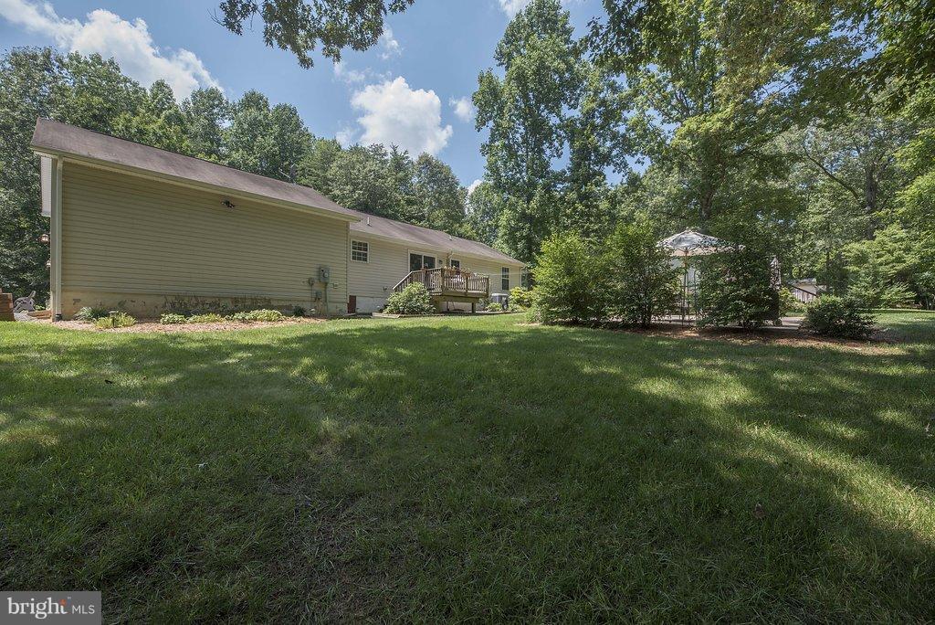 5807 Stanfield Road Spotsylvania, VA 22551 - Photo 26 of 28 Exterior (Rear)