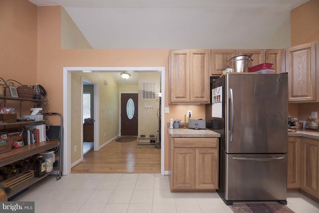 5807 Stanfield Road Spotsylvania, VA 22551 - Photo 9 of 28 Kitchen