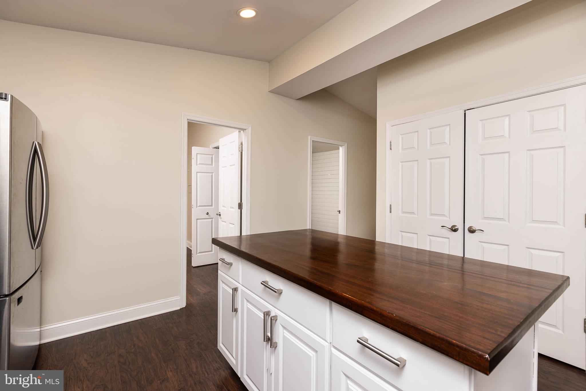 7352 Damascus Road Gaithersburg, MD 20882 - Photo 13 of 29 Kitchen island