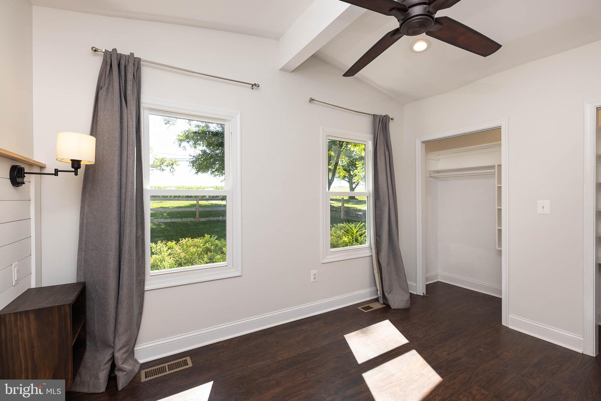 7352 Damascus Road Gaithersburg, MD 20882 - Photo 16 of 29 Lots of light