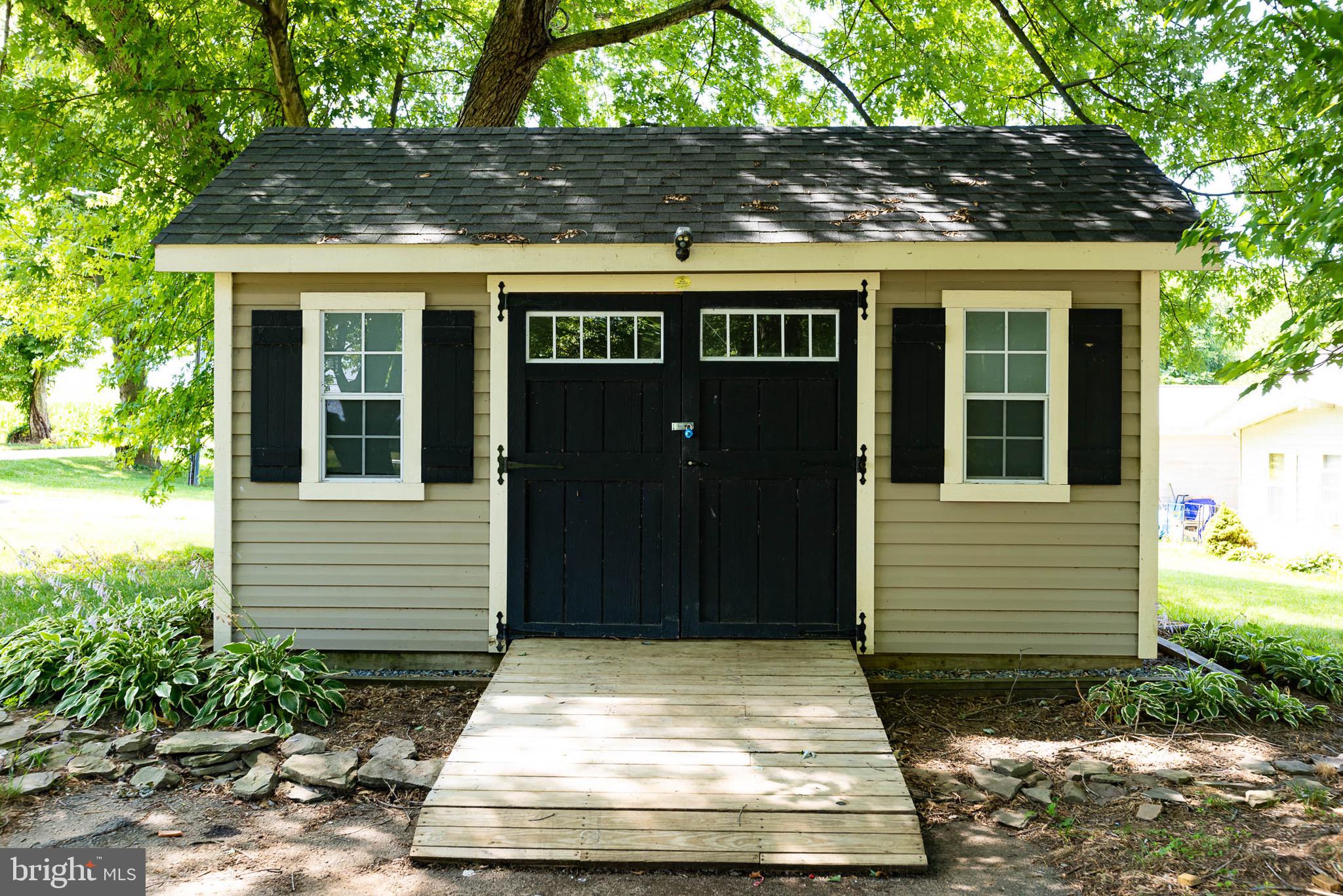 7352 Damascus Road Gaithersburg, MD 20882 - Photo 7 of 29 Shed with solar powered electricity