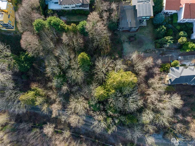 $950,000 | 9858 Northeast 34th Street, Bellevue, WA 98004