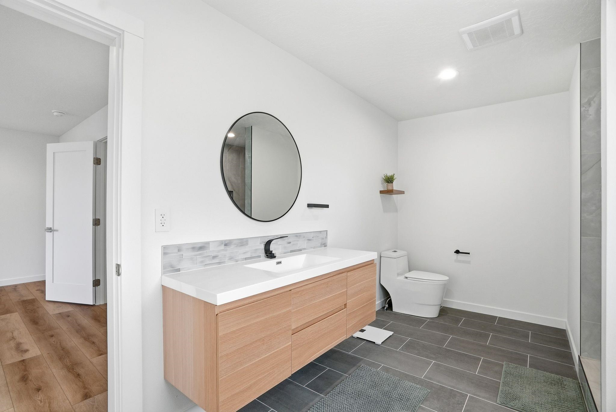 4216 North Silas Road Spokane Valley, WA 99216 - Photo 17 of 47