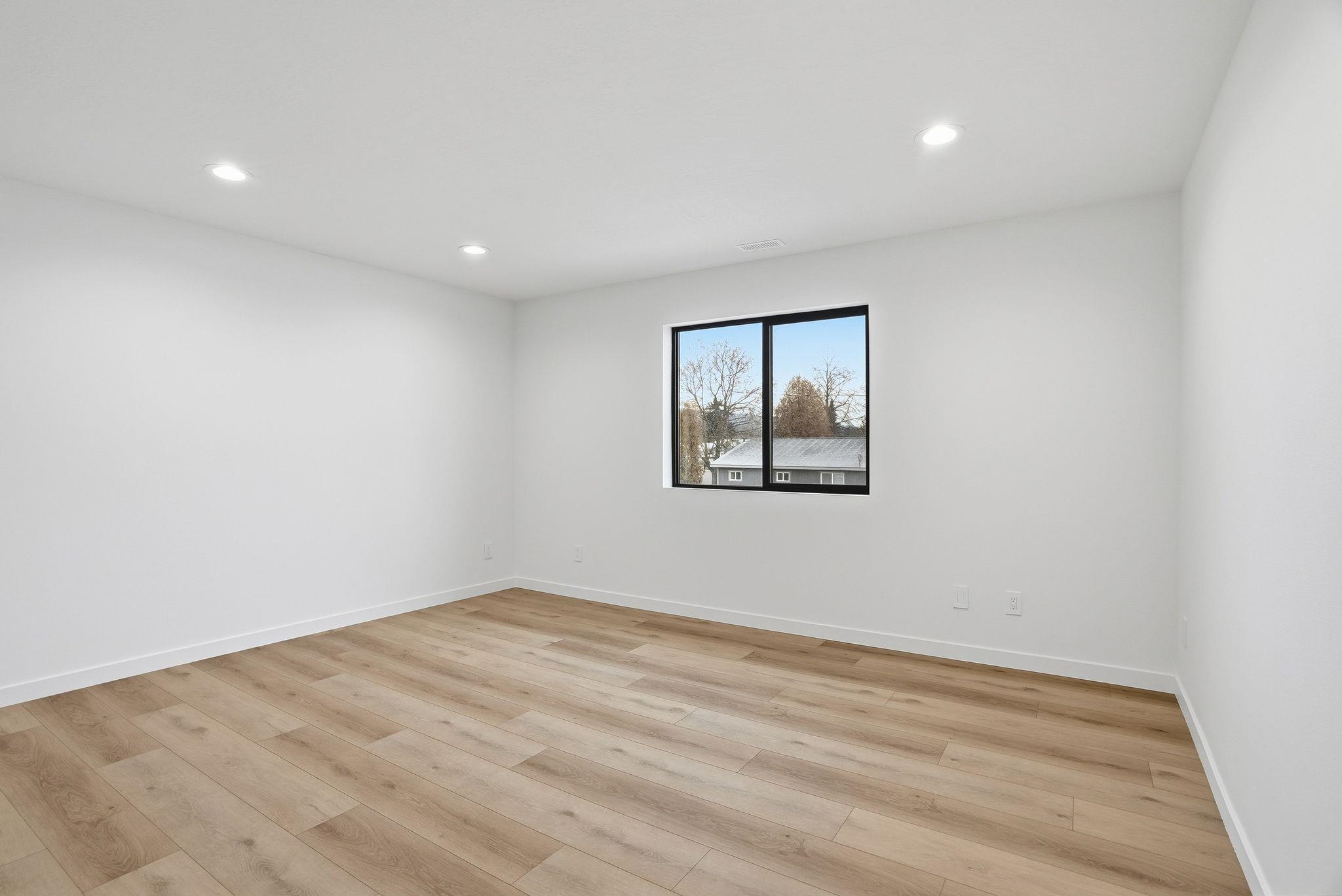 4216 North Silas Road Spokane Valley, WA 99216 - Photo 23 of 47