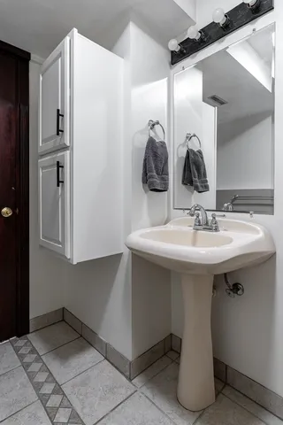 $185,000 | 1315 North Zenith Avenue, Davenport, IA 52804