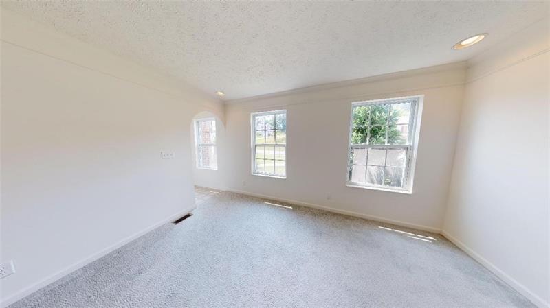 137 Walnut Drive McKees Rocks, PA 15136 - Photo 11 of 18 Gallery Image 11