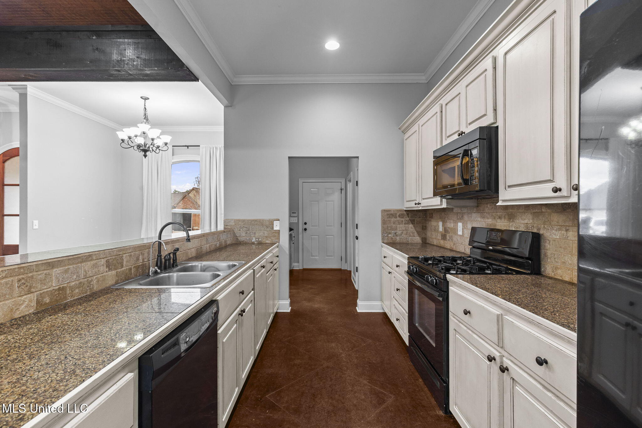 306 Siltstone Ridge Brandon, MS 39047 - Photo 8 of 26 15-web-or-mls-306 Siltstone Ridge-15
