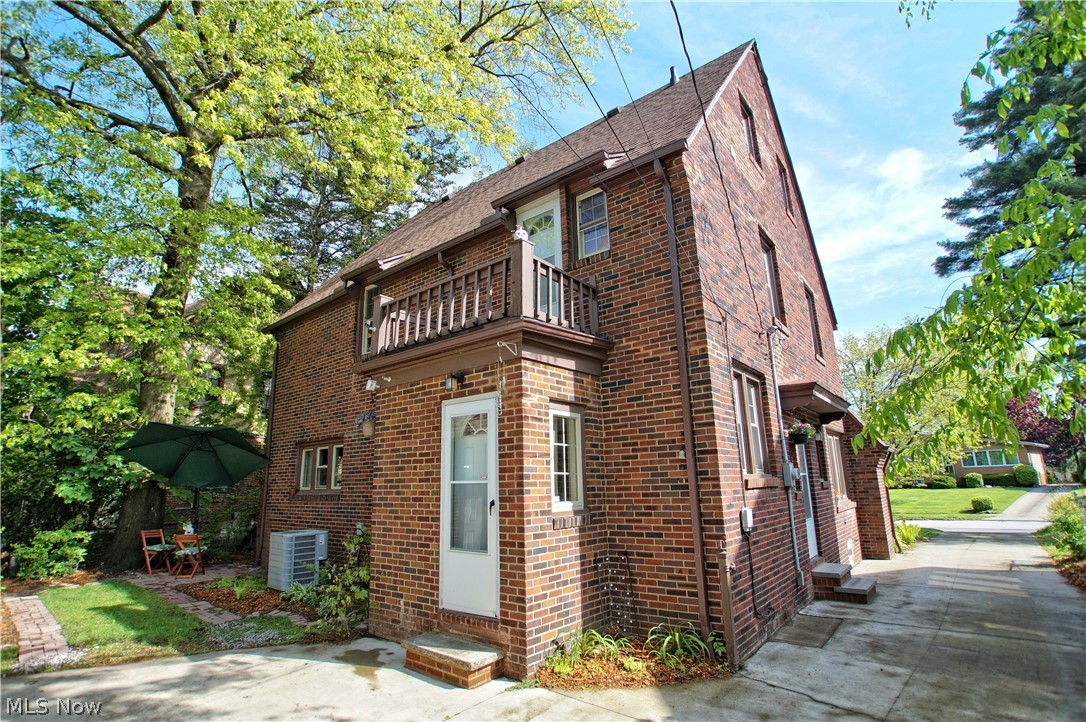 2994 Ludlow Road Cleveland, OH 44120 - Photo 31 of 32
