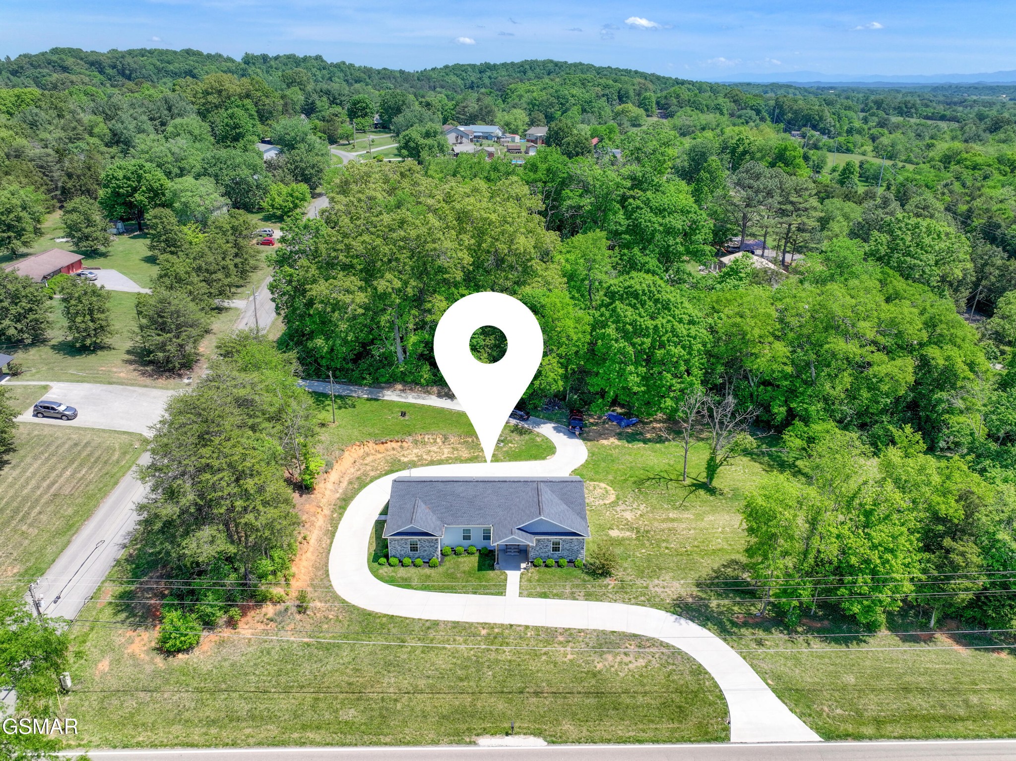 1014 Valley Home Road Dandridge, TN 37725 - Photo 28 of 33 Gallery Image 28