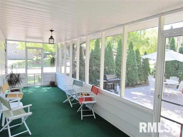 2017 Meadowbrook Road Davenport, IA 52807 - Photo 22 of 24 Gallery Image 22
