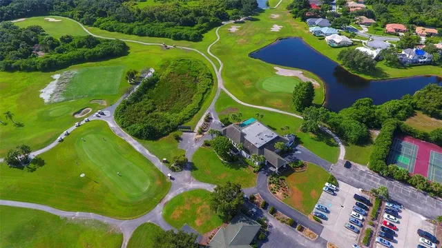 $950,000 | 9011 Misty Creek Drive, Sarasota, FL 34241