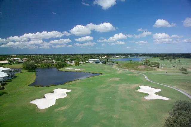 $950,000 | 9011 Misty Creek Drive, Sarasota, FL 34241