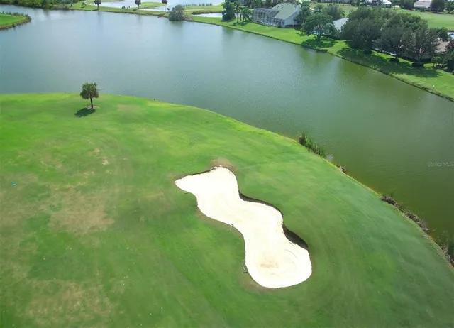 $950,000 | 9011 Misty Creek Drive, Sarasota, FL 34241