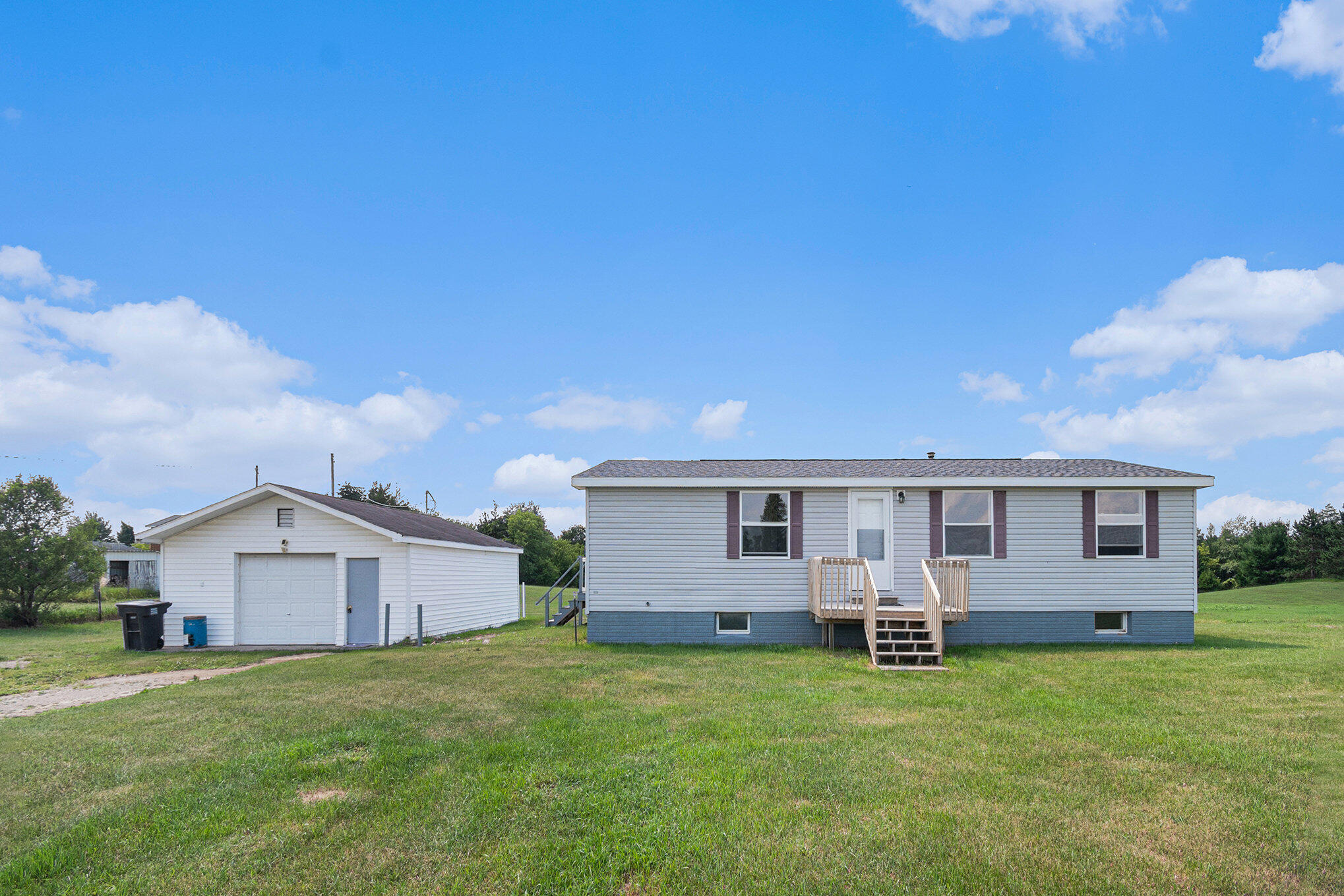 16340 Wheaton Road Cement City, MI 49233 - Photo 1 of 34 Main