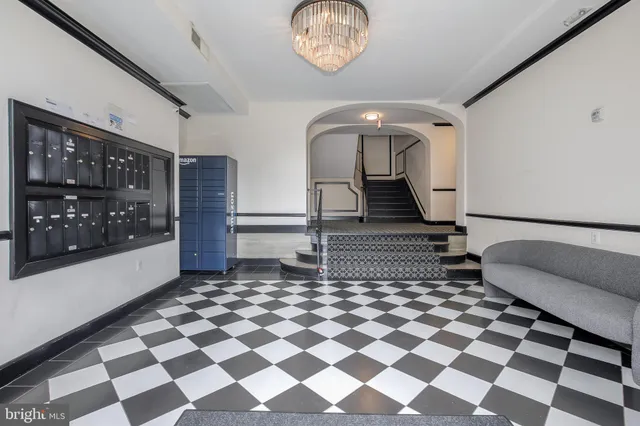 $2,100 | 1575 Spring Place Northwest, Unit 23, Washington, DC 20010