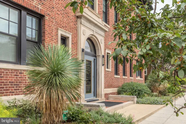 $2,100 | 1575 Spring Place Northwest, Unit 23, Washington, DC 20010