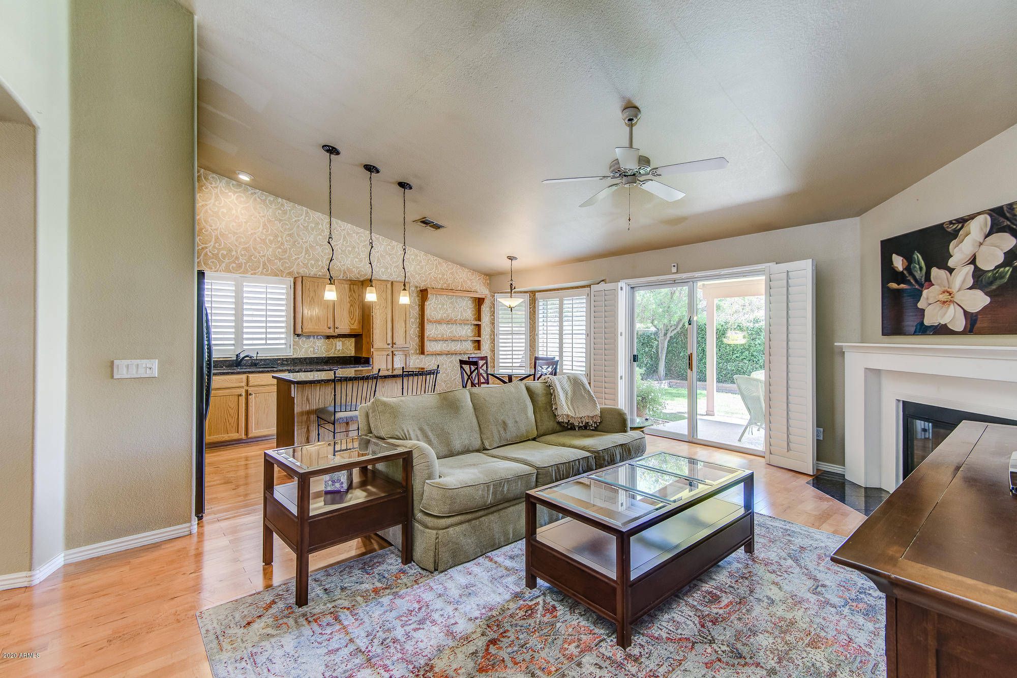 4521 East St John Road Phoenix, AZ 85032 - Photo 11 of 21 Family /Kitchen