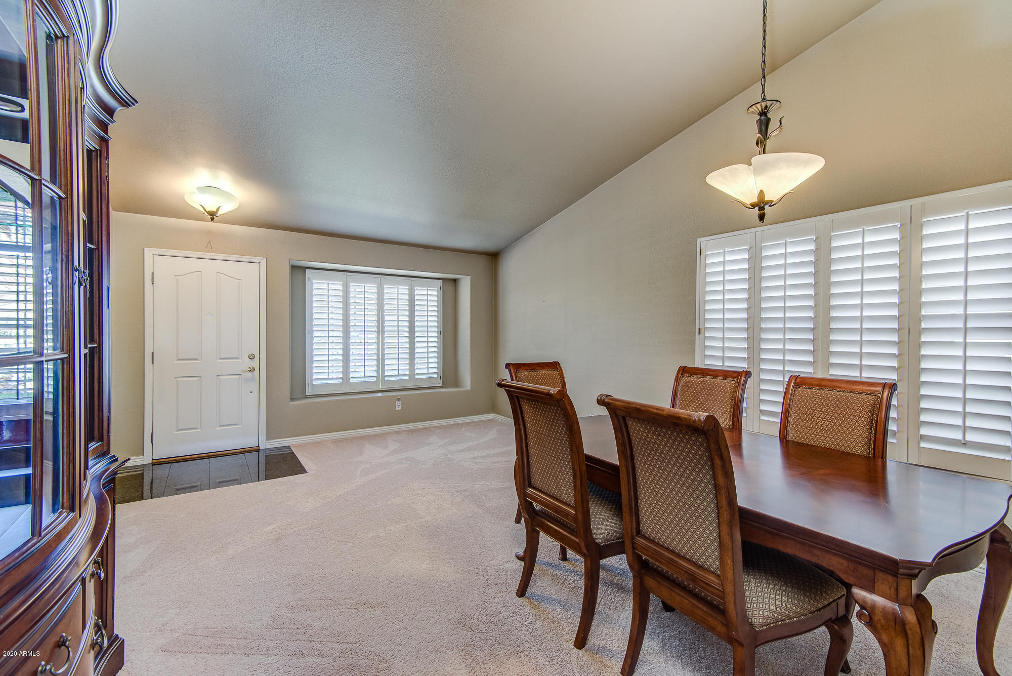 4521 East St John Road Phoenix, AZ 85032 - Photo 4 of 21 Living/Dining
