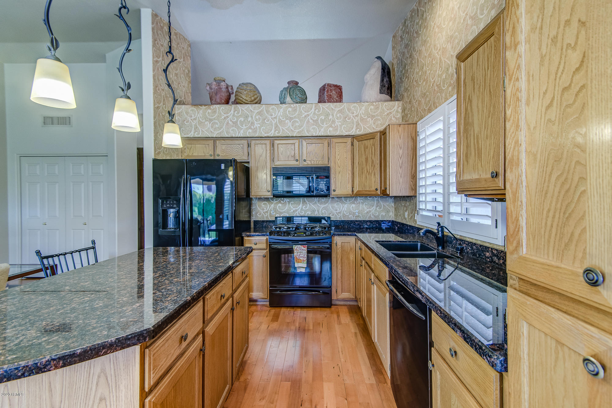 4521 East St John Road Phoenix, AZ 85032 - Photo 9 of 21 Kitchen
