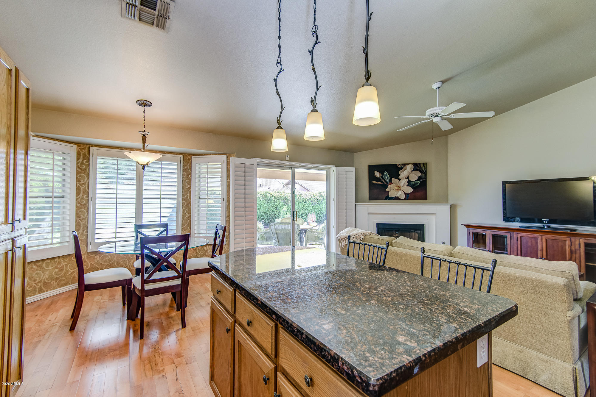 4521 East St John Road Phoenix, AZ 85032 - Photo 10 of 21 Eat in Kitchen
