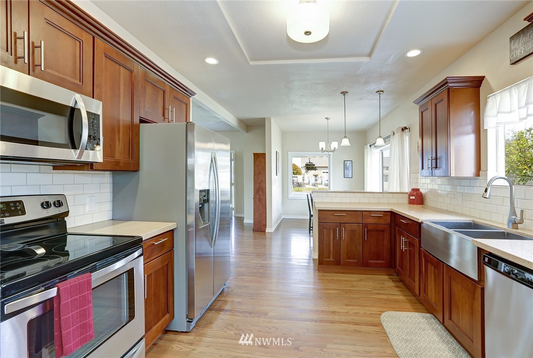 4606 Gay Road East Tacoma, WA 98443 - Photo 7 of 25