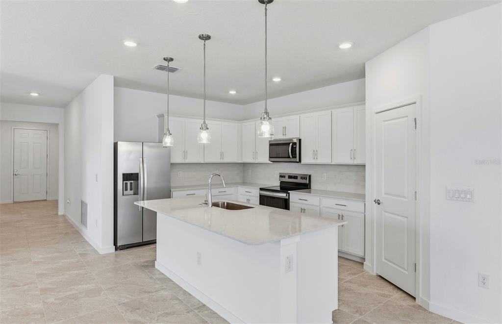 4147 Feldspar Lane Spring Hill, FL 34609 - Photo 3 of 31
