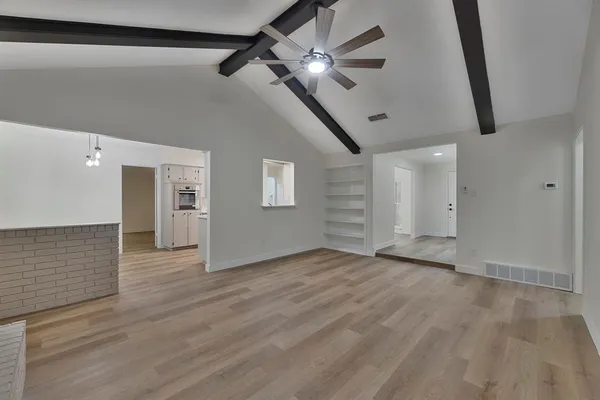 $2,350 | 5622 Woodhollow Drive, Arlington, TX 76016