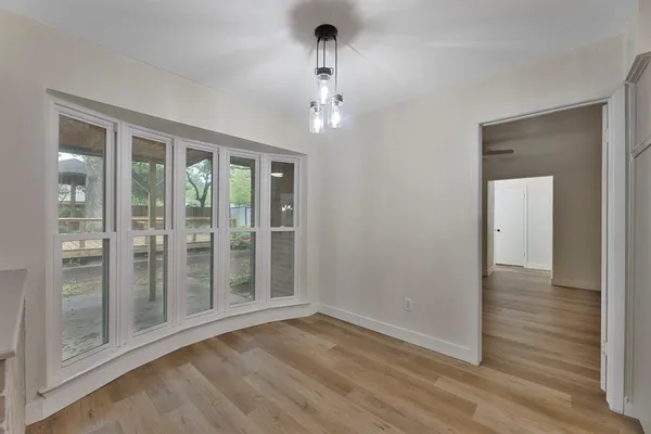 $2,350 | 5622 Woodhollow Drive, Arlington, TX 76016