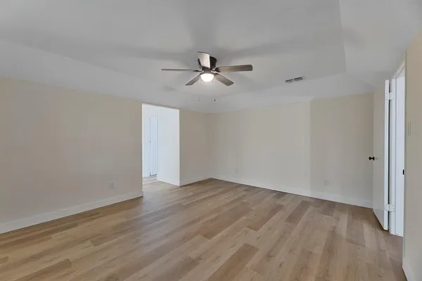 $2,350 | 5622 Woodhollow Drive, Arlington, TX 76016