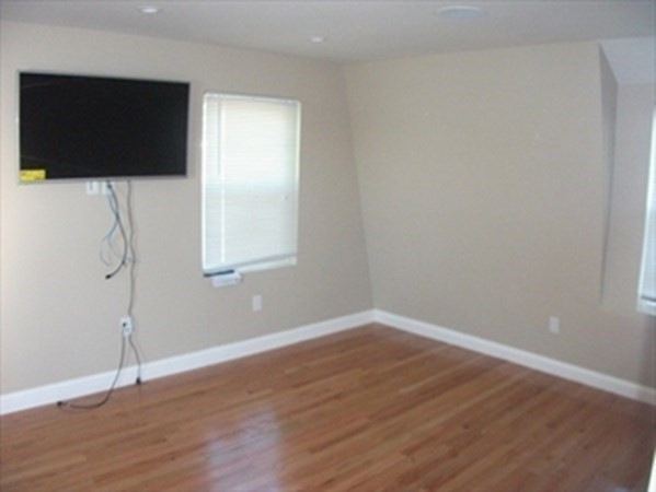 31 Riverbank Road Quincy, MA 02169 - Photo 7 of 14