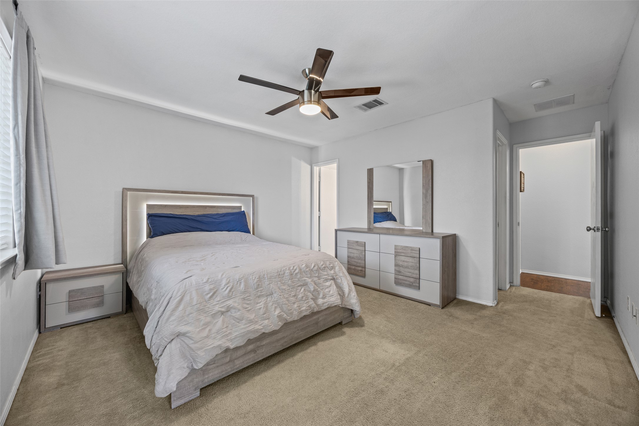13501 Lismore Lane Pflugerville, TX 78660 - Photo 12 of 28