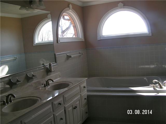 2600 Rossview Road Clarksville, TN 37043 - Photo 12 of 20 master Bath w/ double vanities