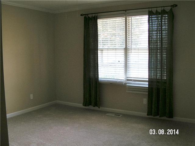 2600 Rossview Road Clarksville, TN 37043 - Photo 15 of 20 second bedroom