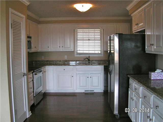 2600 Rossview Road Clarksville, TN 37043 - Photo 6 of 20 kitchen view 1