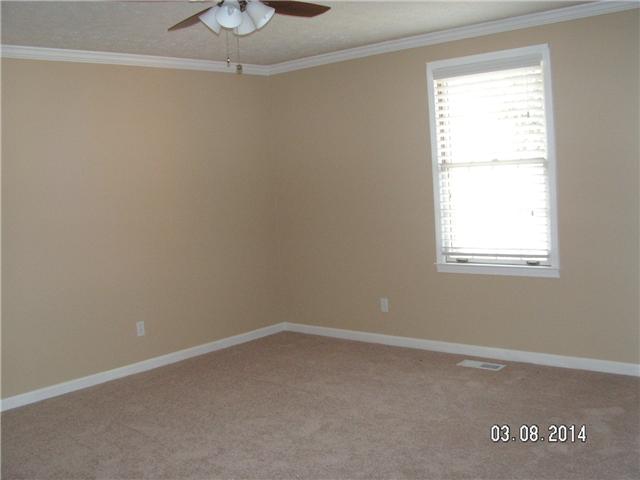 2600 Rossview Road Clarksville, TN 37043 - Photo 10 of 20 master view 1