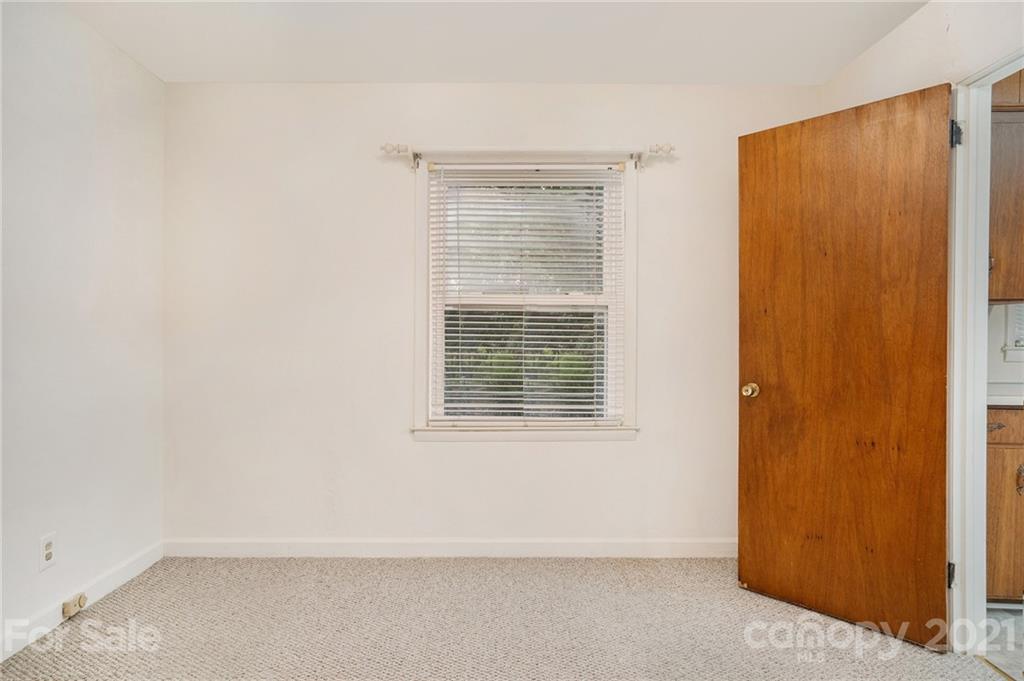 4416 Raney Way Charlotte, NC 28205 - Photo 12 of 20 Gallery Image 12