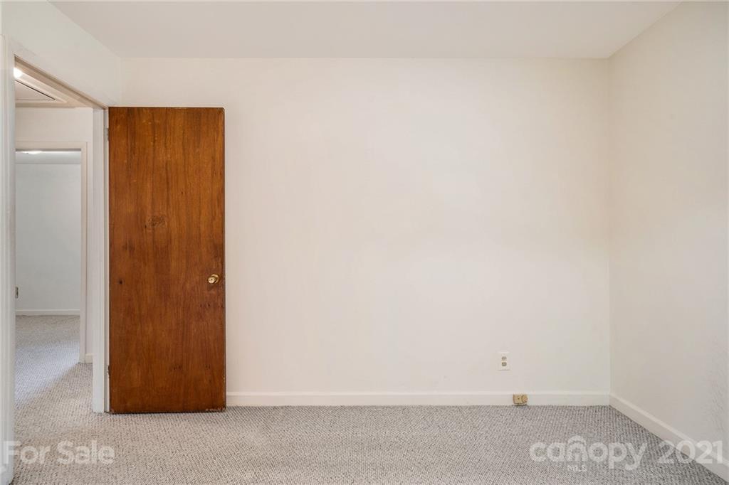 4416 Raney Way Charlotte, NC 28205 - Photo 14 of 20 Gallery Image 14