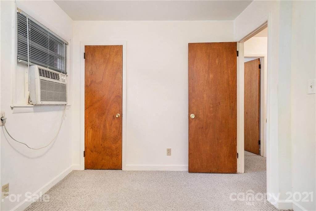 4416 Raney Way Charlotte, NC 28205 - Photo 16 of 20 Gallery Image 16