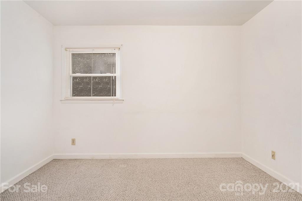 4416 Raney Way Charlotte, NC 28205 - Photo 17 of 20 Gallery Image 17