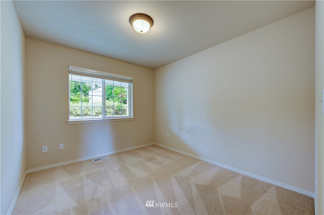 2605 Northwoods Loop Road Mount Vernon, WA 98273 - Photo 13 of 28 Gallery Image 13