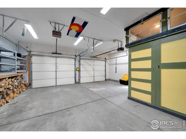 a view of wooden floor with a lake view