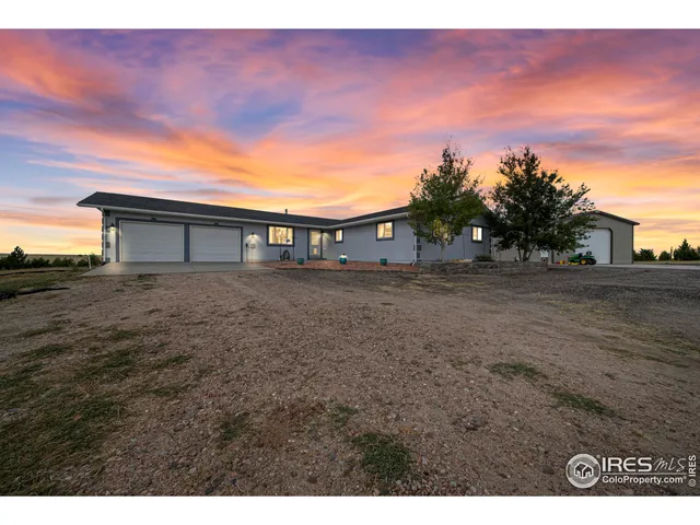 a view of livingroom with furniture and wooden floor