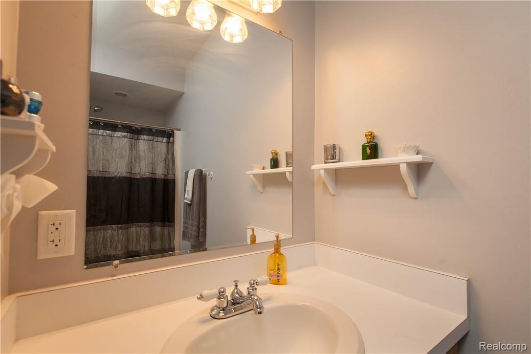 8980 Buchanan Road Brighton, MI 48116 - Photo 15 of 22 8980 Buchanan - Brighton-15.jpg