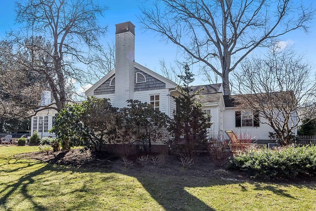 2 Robandy Road Andover, MA 01810 - Photo 3 of 42 Gallery Image 3