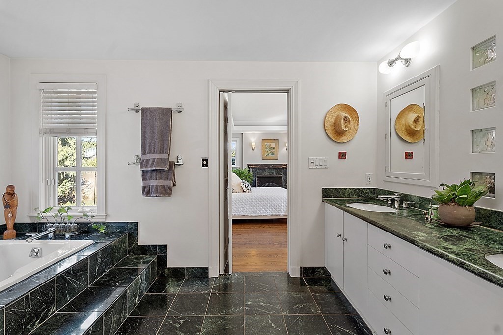 2 Robandy Road Andover, MA 01810 - Photo 32 of 42 Gallery Image 32