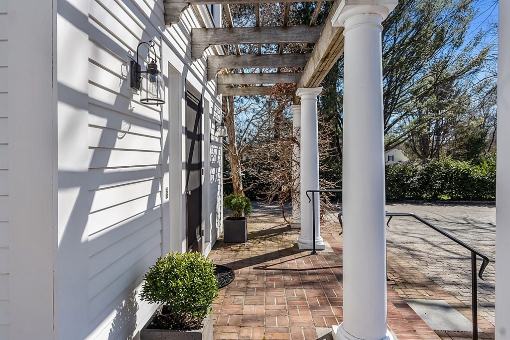 2 Robandy Road Andover, MA 01810 - Photo 5 of 42 Gallery Image 5